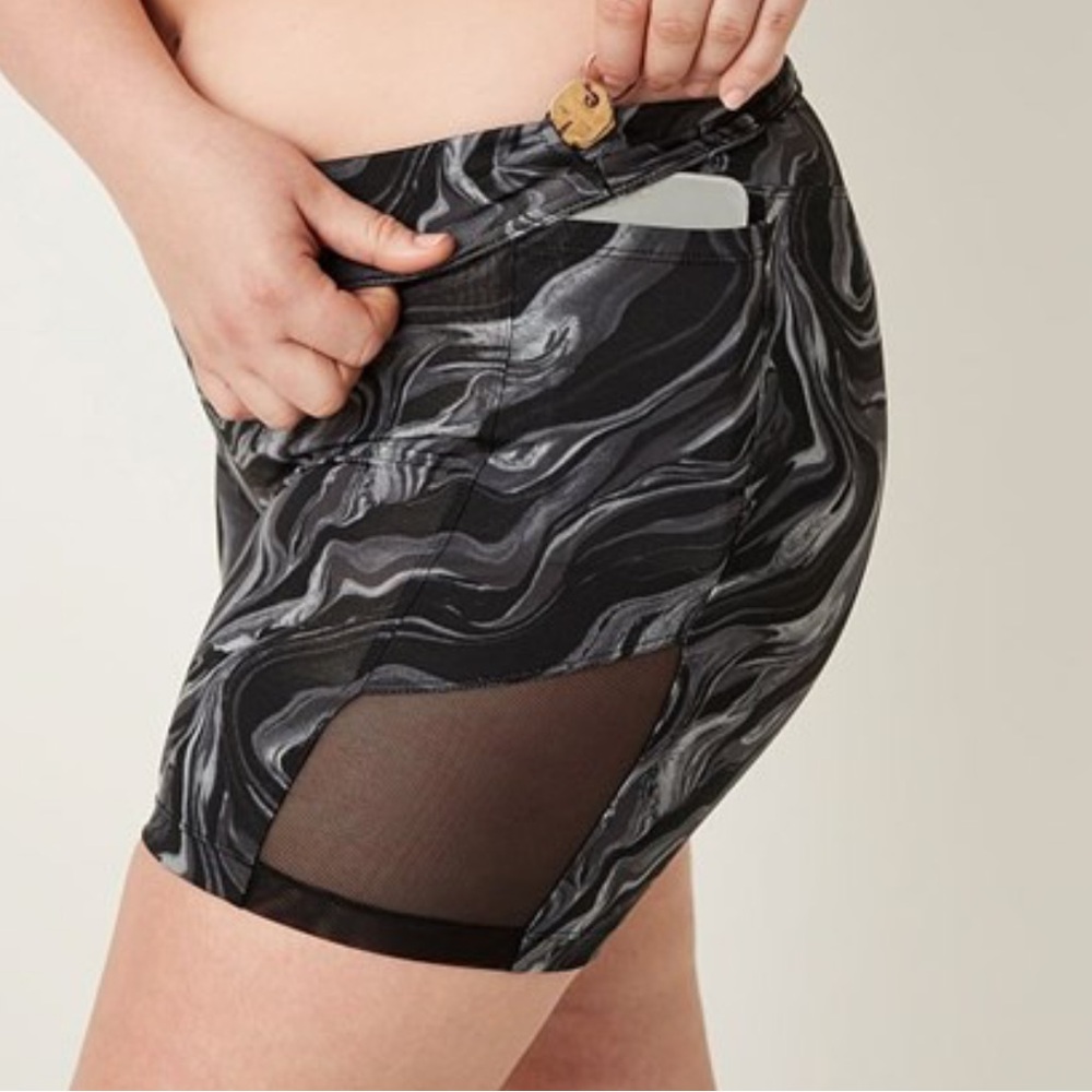 VS PINK Grey Black Marble Bike Shorts Mesh Cutout Pockets NWT M